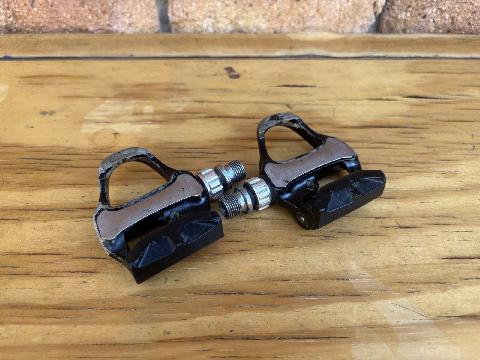 Keo Road Bike Wide Base Pedals