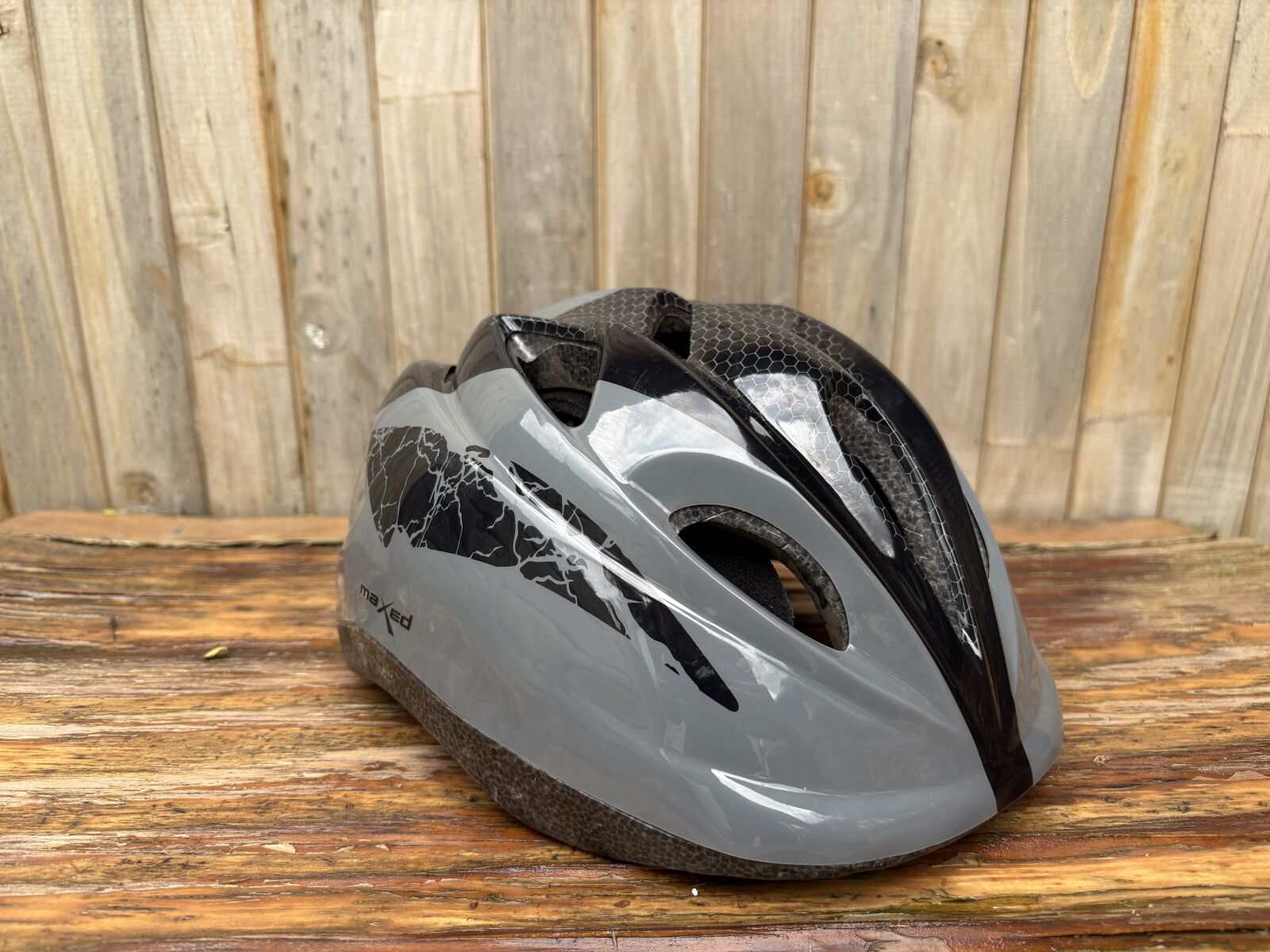 Maxed Grey kids Helmet