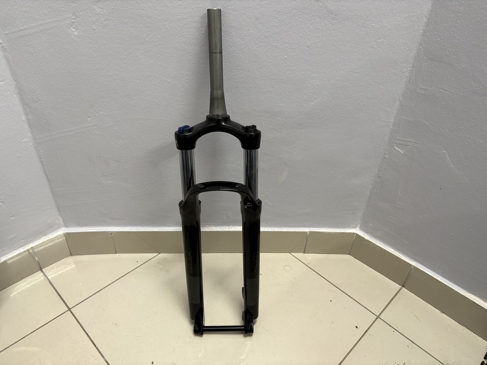 SunTour XCM Coil Shock with lockout