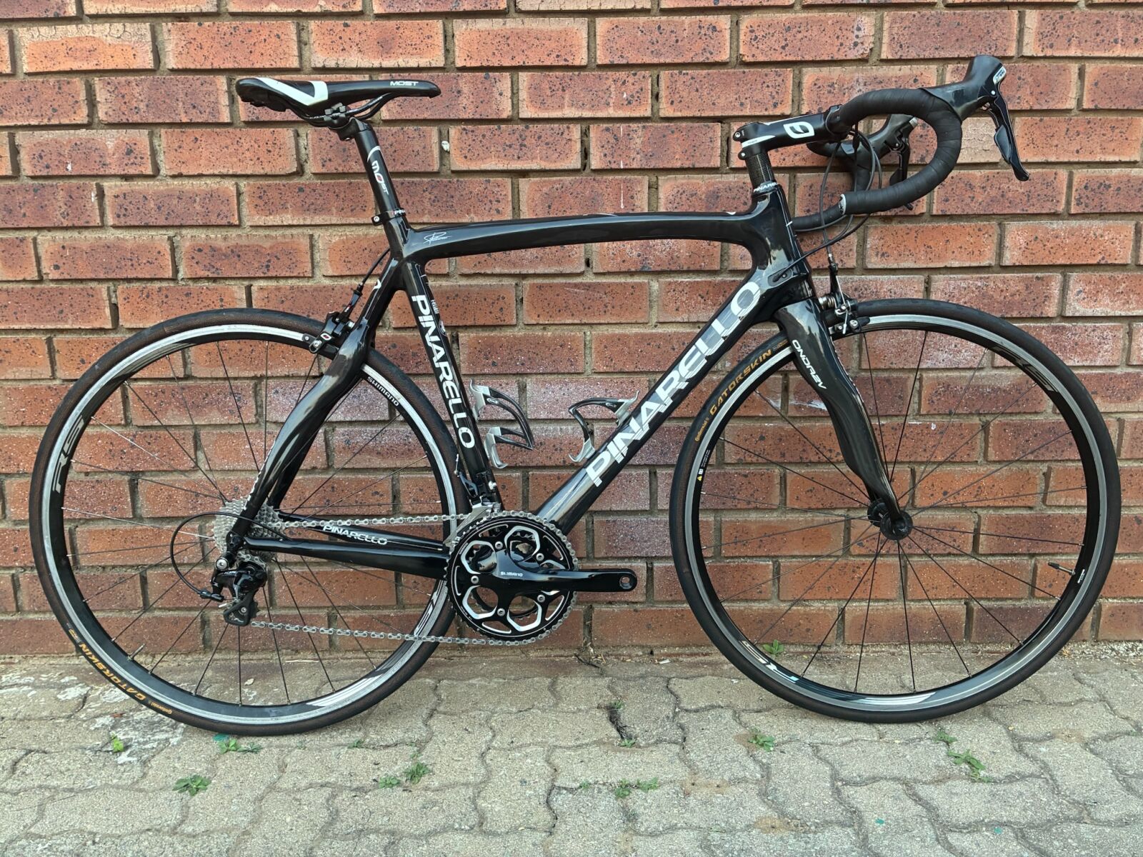 Pinarello Razha Full Carbon 11 Speed Road Bike