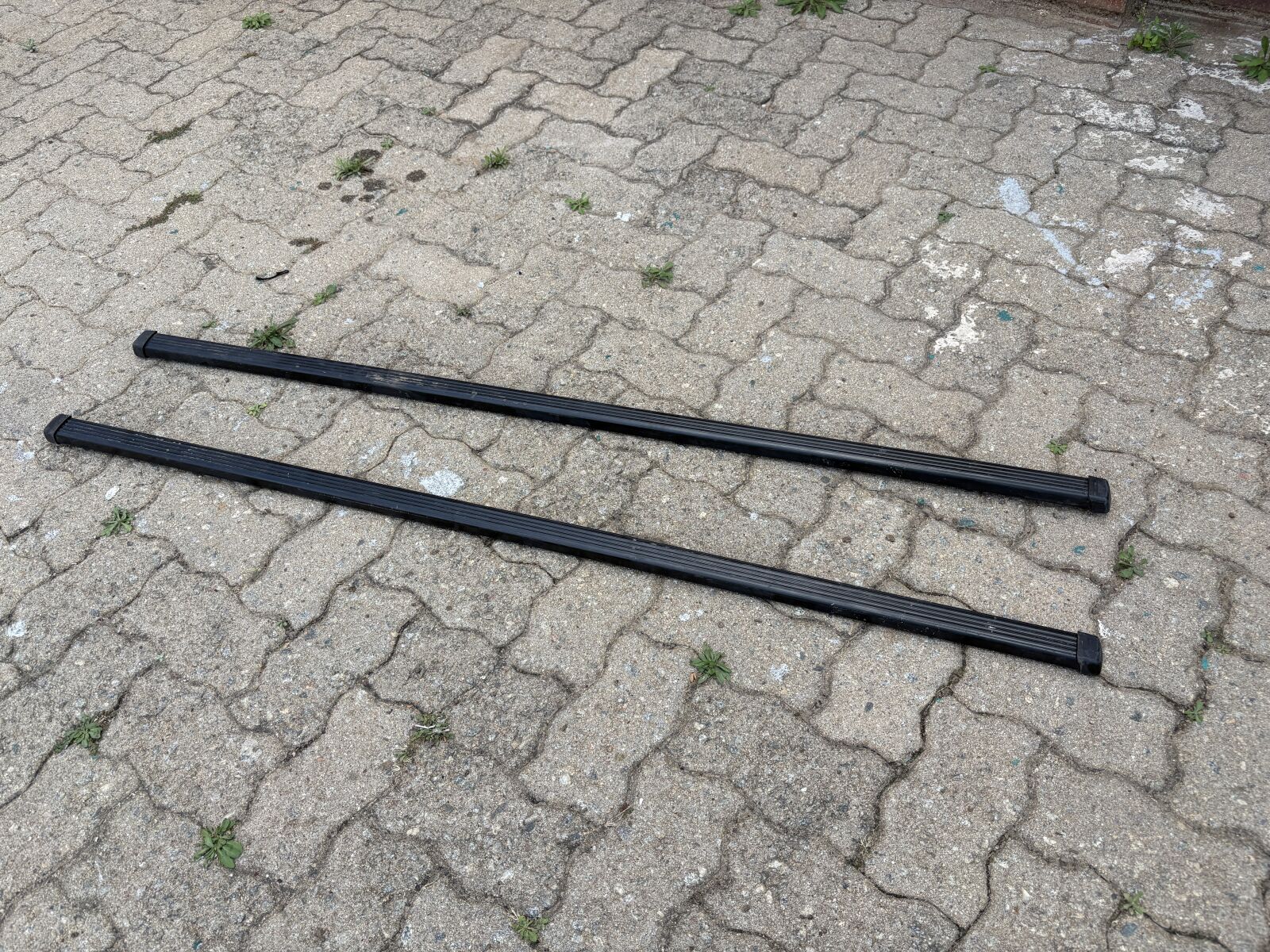 Thule Square Bar without Mounts