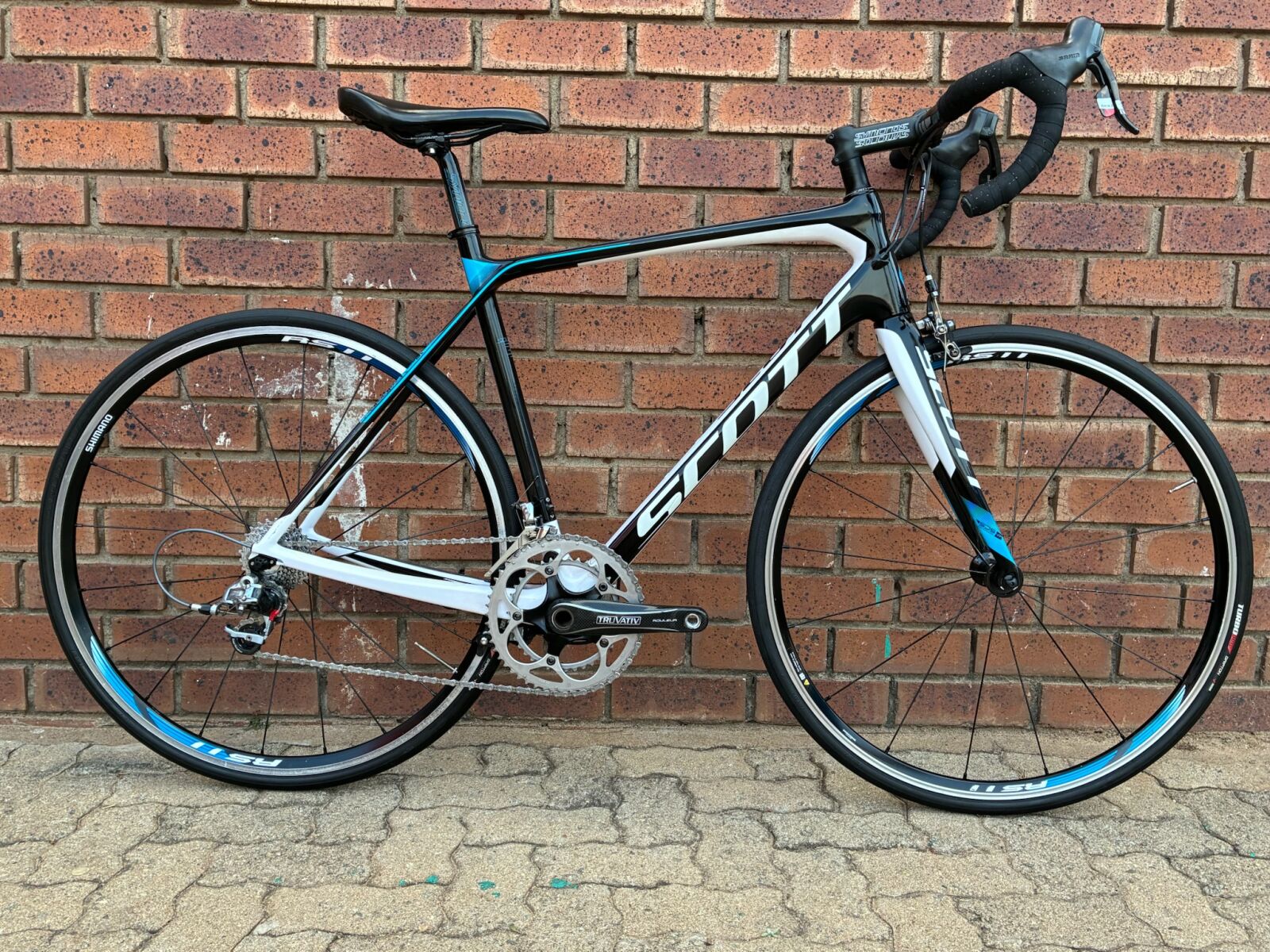 Scott Solace 30 Full Carbon Fibre Road Bike