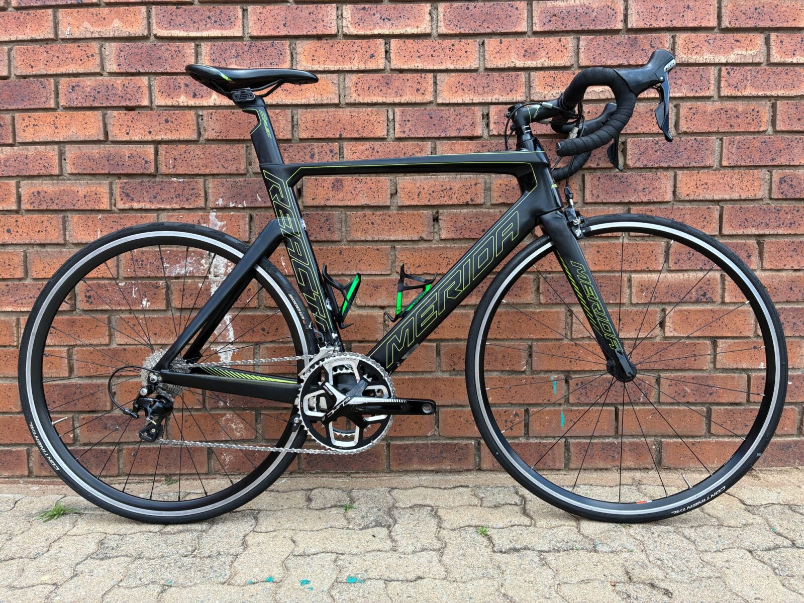 Merida Reacto 4000 Carbon Fibre Aero Road Bike
