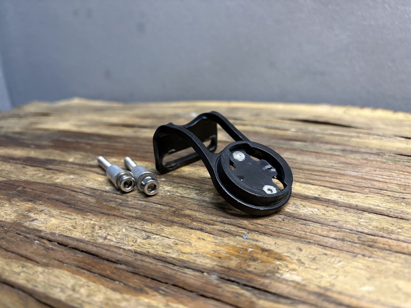 Alloy Outfront mount | Garmin