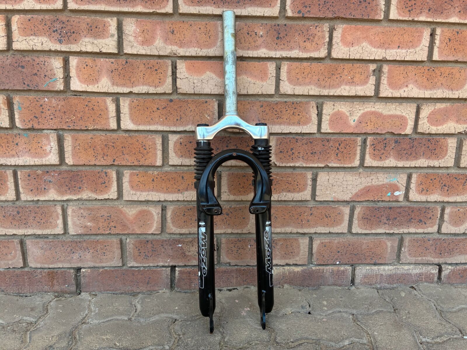 Mozo M30 26er Coil Fork