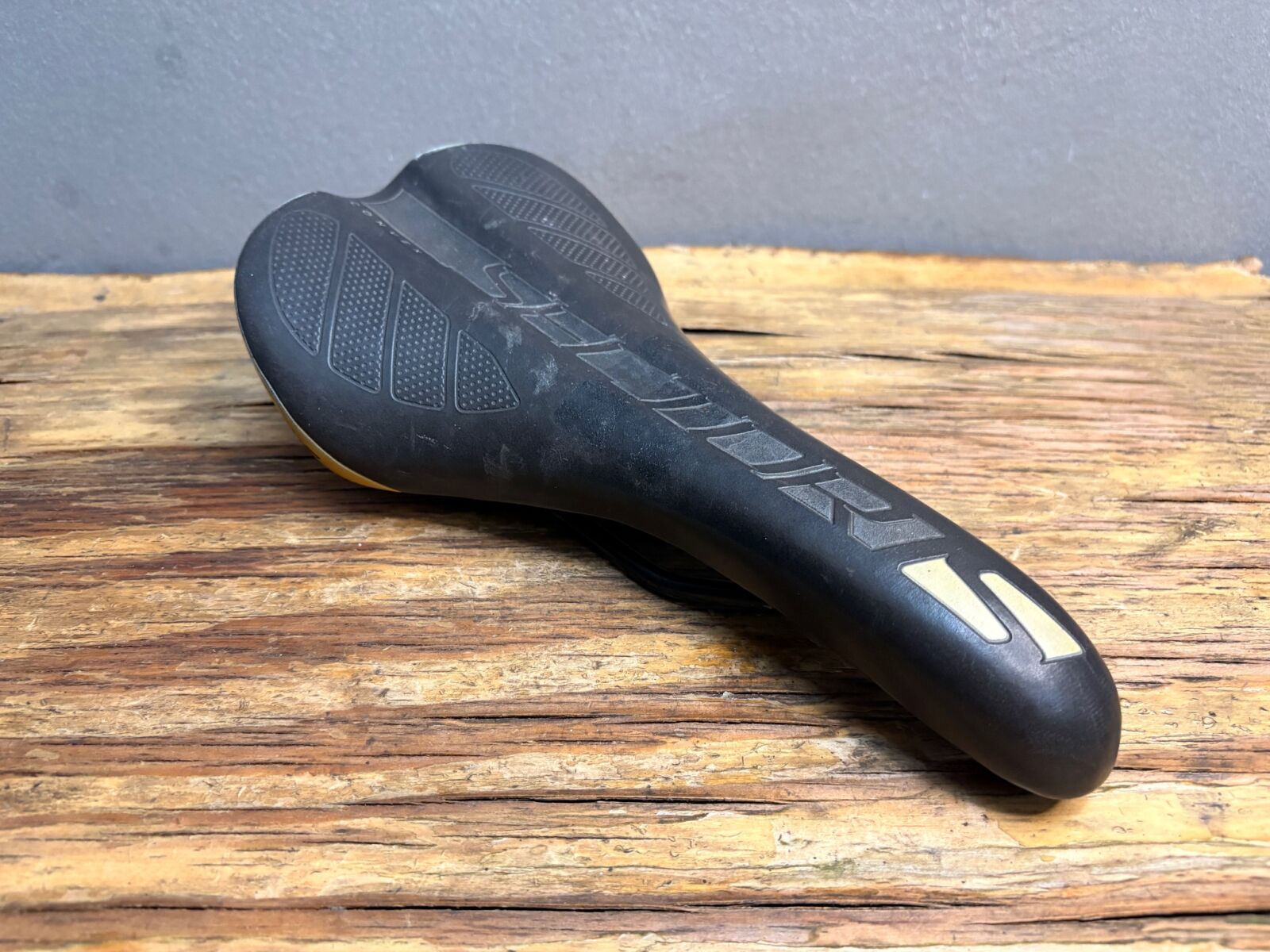 Sector Black and Yellow Saddle 140mm