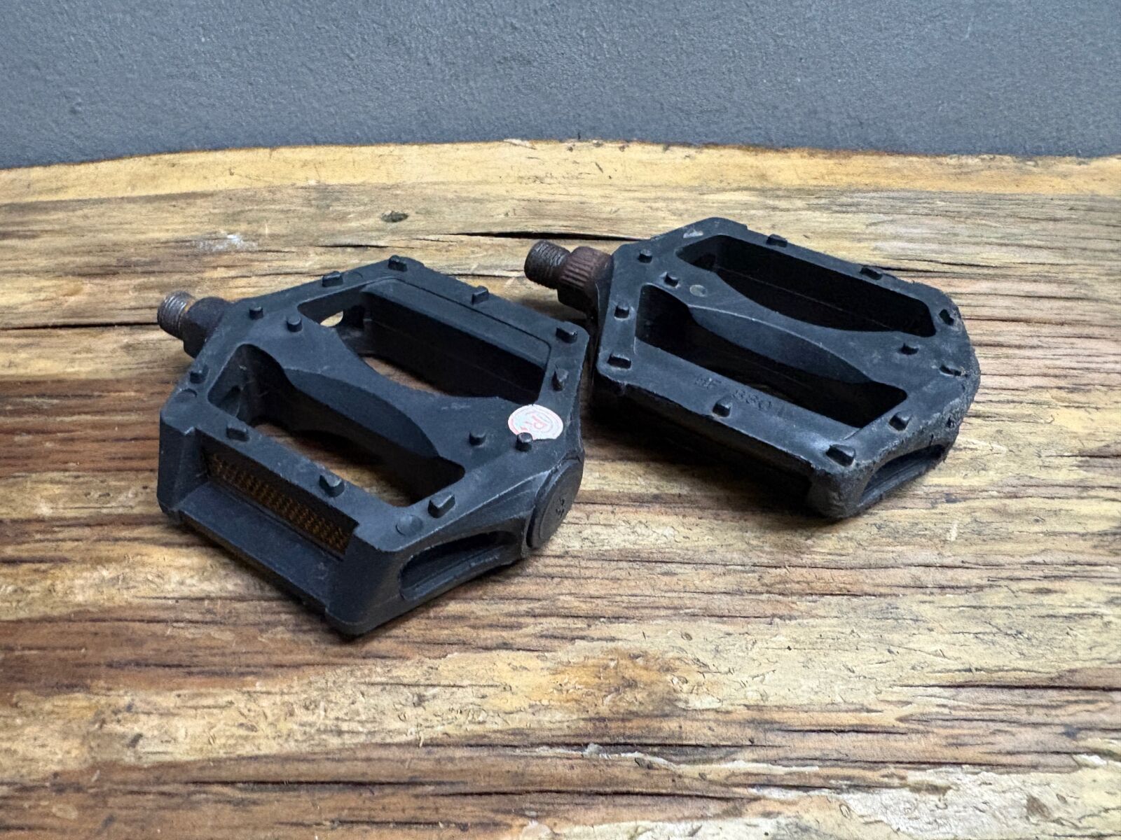Kids Black Flat Plastic Pedals with Reflectors